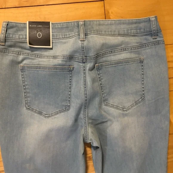Black Label by Chicos Flared Jeans Womens Size 4 Small Blue New with tag - Picture 5 of 7